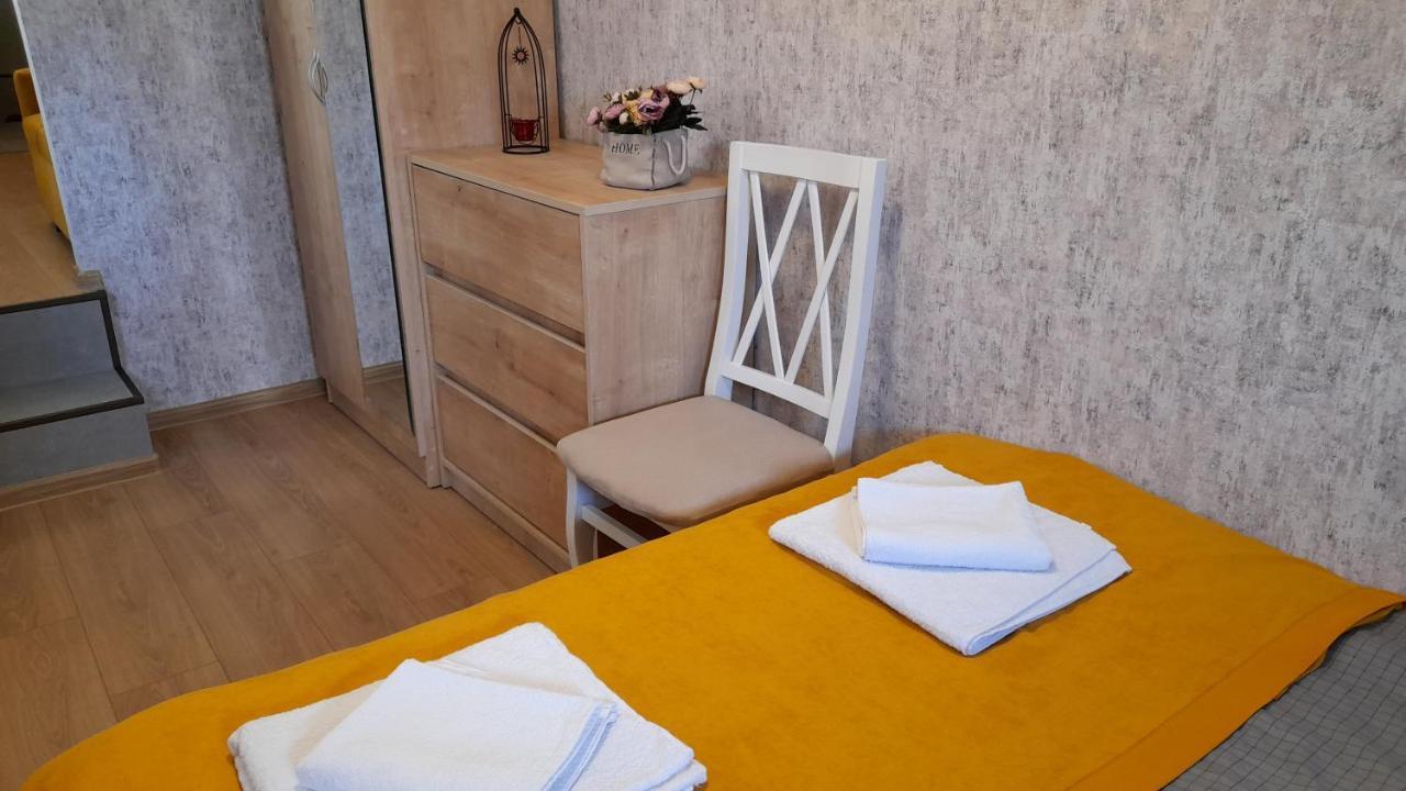 Yellow Apartment Tbilisi Exterior photo